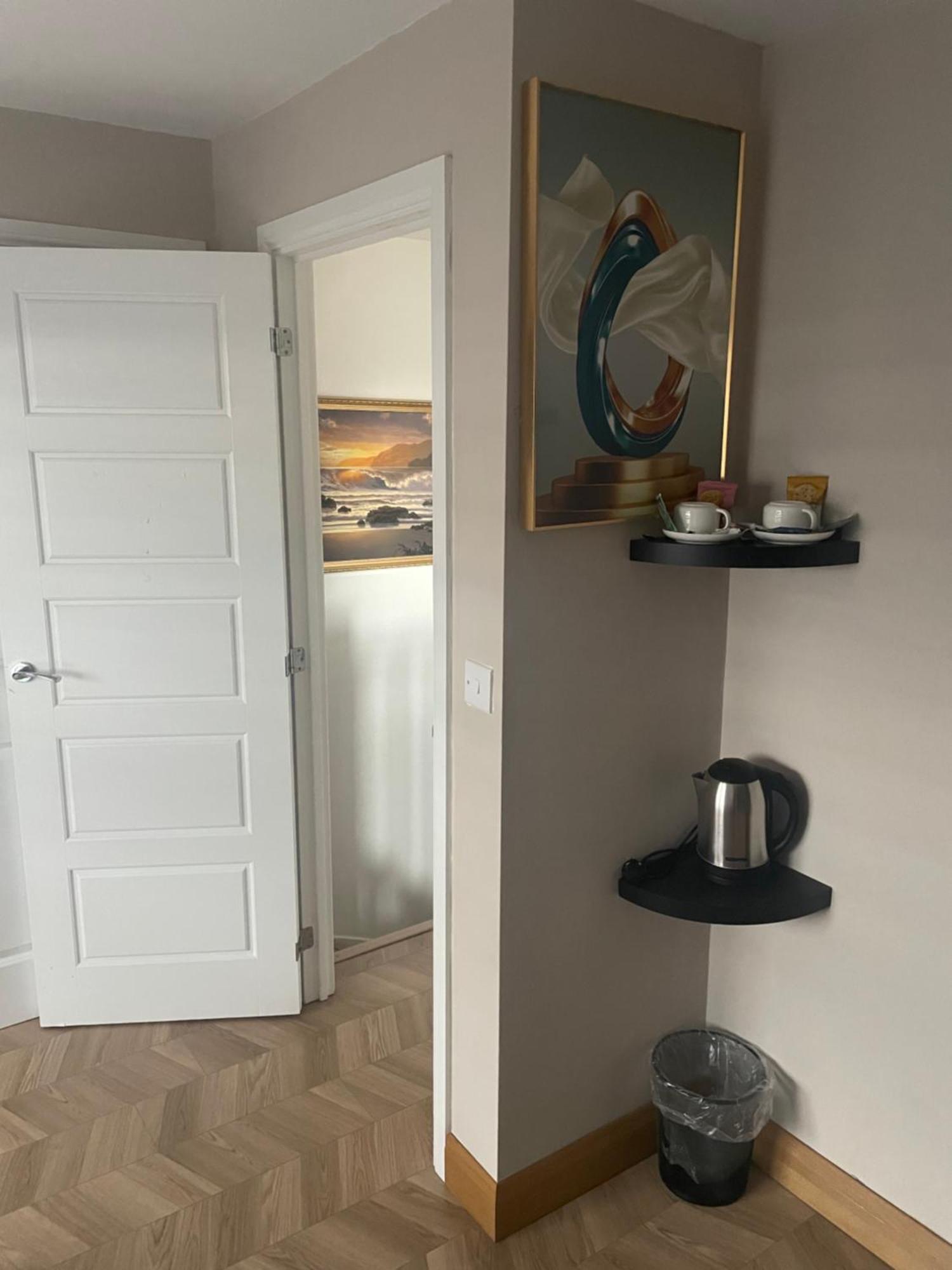 Luxurious 4 Bedroom House Liverpool Exteriör bild