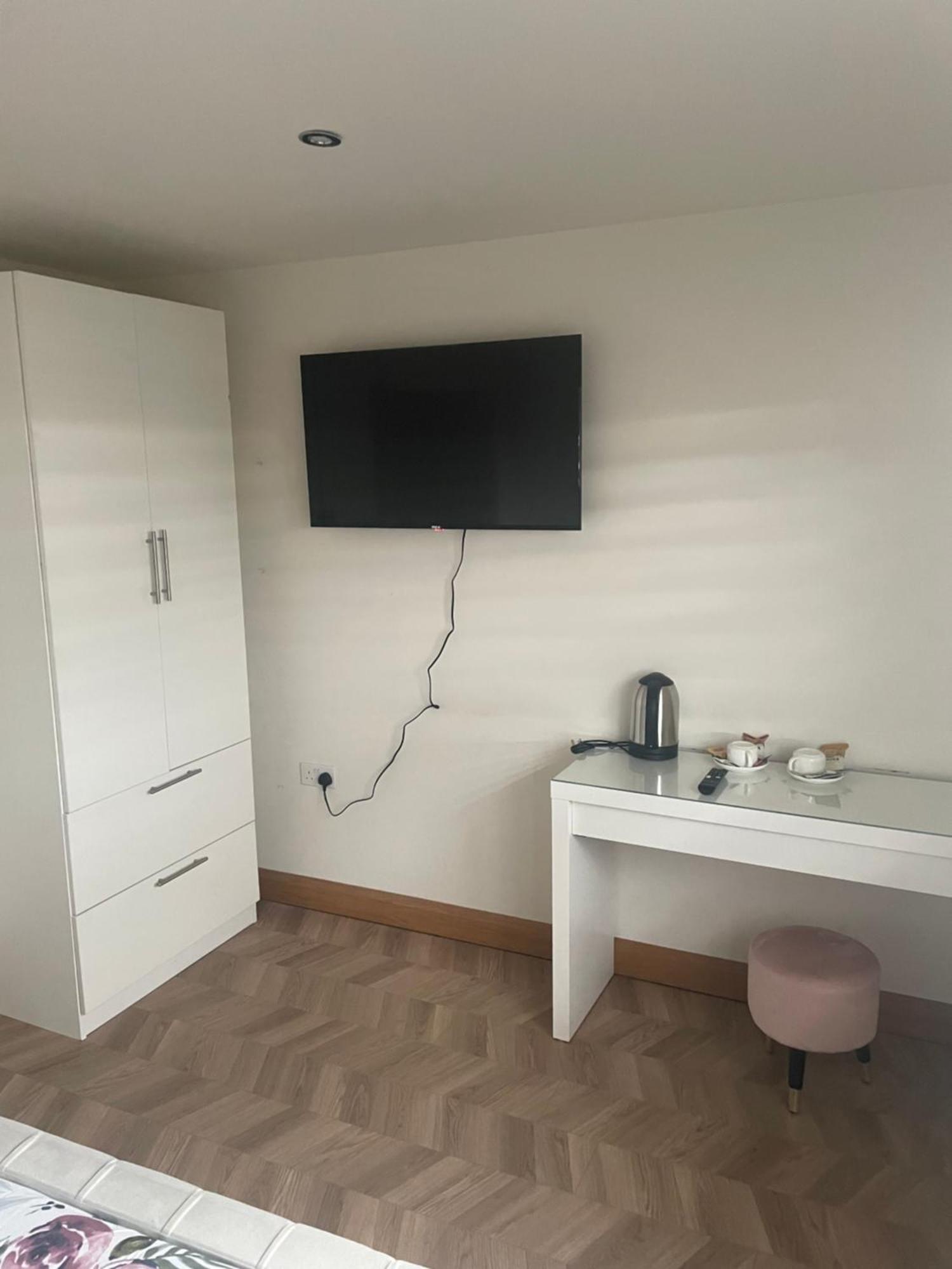 Luxurious 4 Bedroom House Liverpool Exteriör bild
